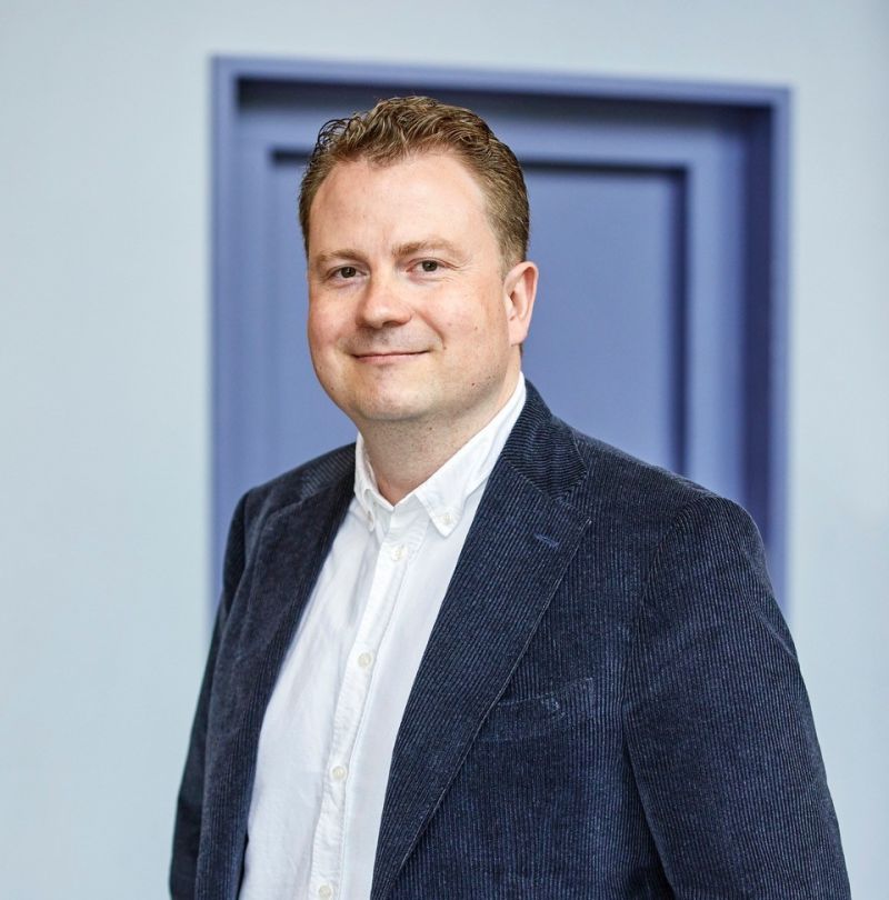 Frederik, CEO at KnowledgeWorker